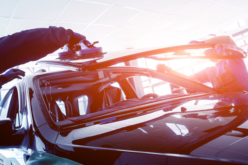 Why Mobile Service is Convenient for Windshield Replacement Why Mobile Service is Convenient for Windshield Replacement