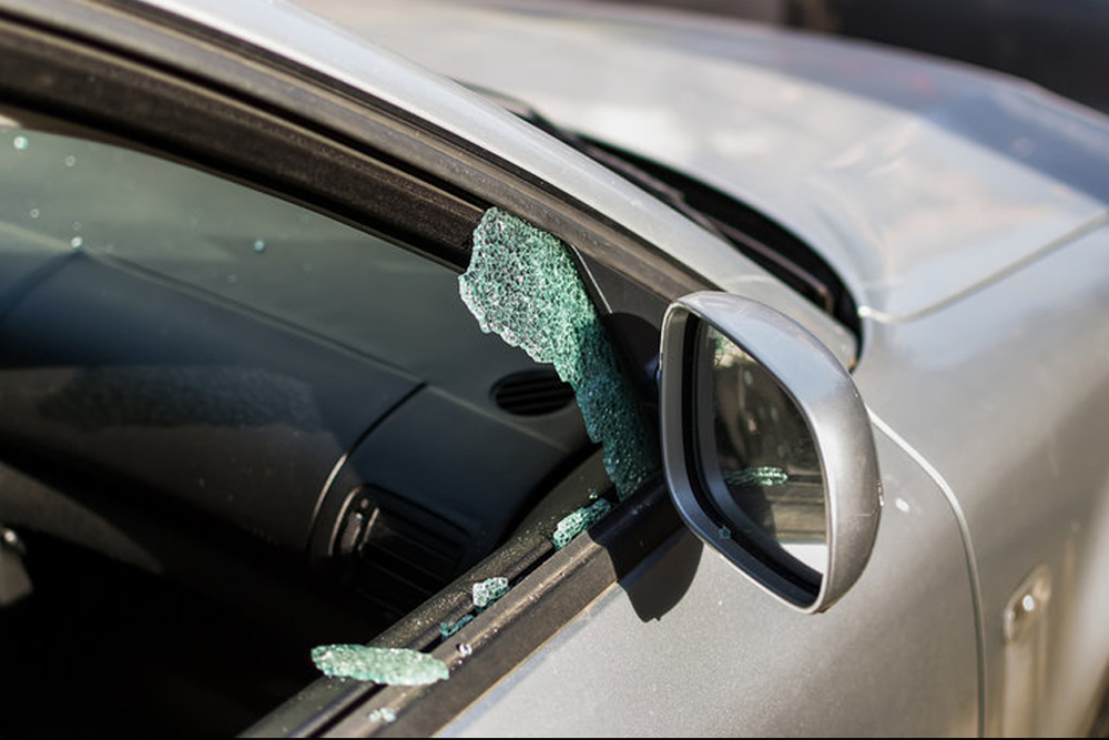 Broken Side or Rear Glass? Here's What to Consider Broken Side or Rear Glass? Here's What to Consider