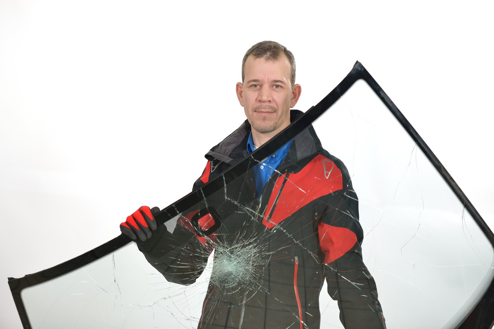 A Guide to the Replacement of Auto Glass Windows A Guide to the Replacement of Auto Glass Windows